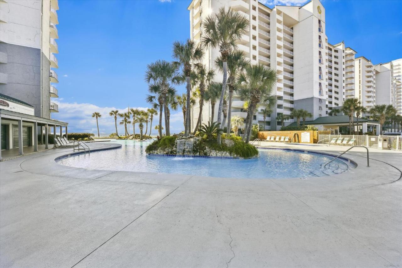 Holiday home Long 302 Tower 2 By Book That