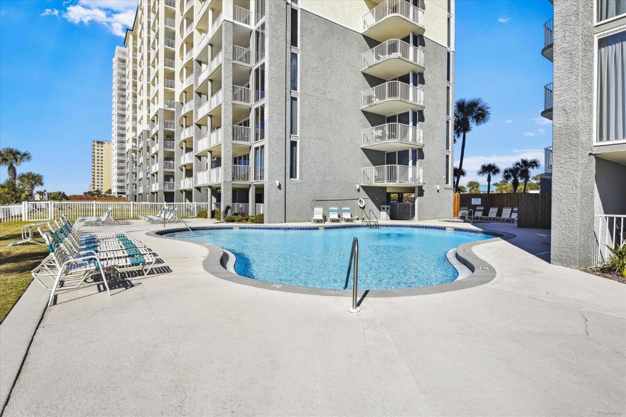 Holiday home Long 302 Tower 2 By Book That *